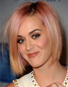 katy-perry-capelli-fluo